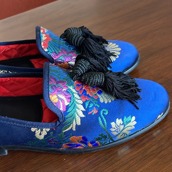 ELANROMAN Men’s Blue Satin Embroidered Loafers with Tassels - Picture 6 of 6